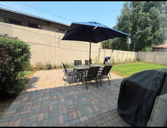 3 BEDROOM TOWNHOUSE FOR SALE IN MANTEVREDE